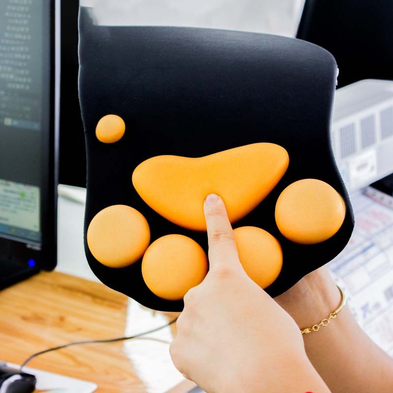 Mouse Pad With Wrist Support